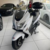 Suzuki Burgman 400 ABS con Bauletto - Come Nuovo