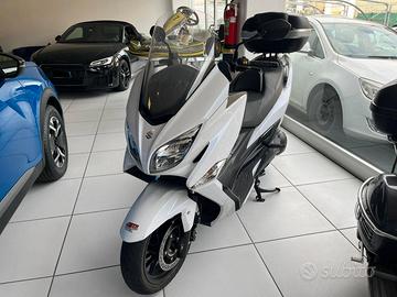 Suzuki Burgman 400 ABS con Bauletto - Come Nuovo