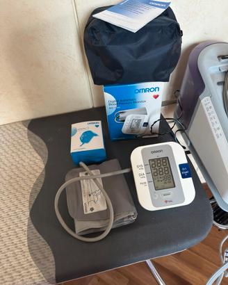 Misuratore pressione omron m3 + trasformatore