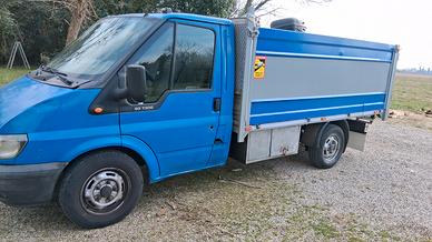 fort Transit con cassone  del 2002