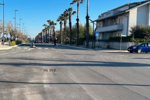Piano terra con giardino, fronte mare, 5 posti