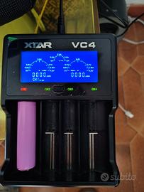 Caricabatterie XTAR VC4 