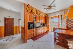 Attico con due balconi