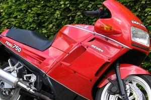 ducati paso 750
