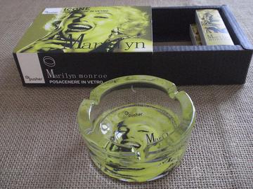 Posacenere in vetro Marilyn-Pusher Icone