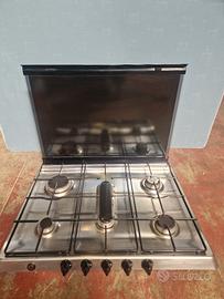 piano cottura ariston