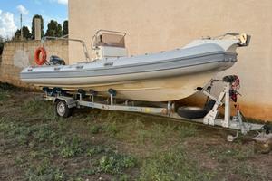 Joker boat coaster 650 salpa ancora elettrico