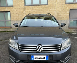 Volkswagen Passat 2.0 140cv full navigatore sateli