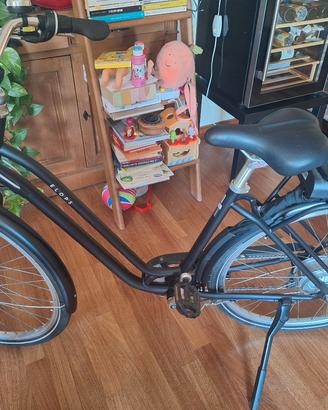 City bike pedalata assistita E-Bike Elops Perfetta
