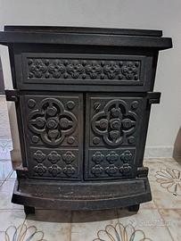 stufa a legna in ghisa Amity Storica