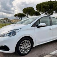 Peugeot 208 Benzina 2017 – 56.200 km – Impeccabile