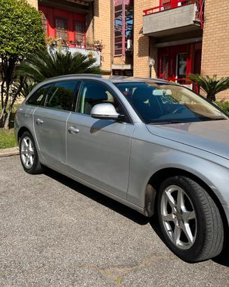 AUDI A4 2.0 TDI 
