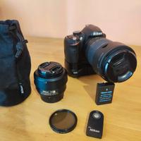 nikon 3200 + obiettivi + battery pack
