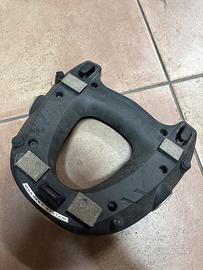 Piastra bauletto kappa givi monokey