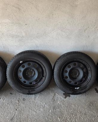  4 gomme alfa 147 4 stazione ottime condizion