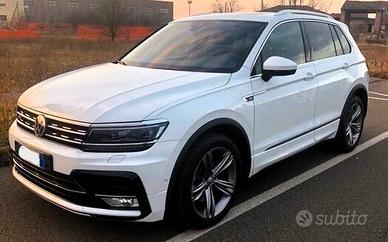 Volkswagen Tiguan 2.0 TDI DSG 4MOTION Sport BMT R-