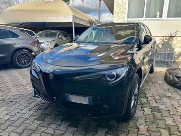 Alfa stelvio 2.2d q4 blak.edition taglandi_permute