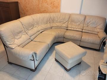 divano in vera pelle 7 posti più " puff"