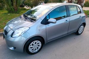 Toyota Yaris 1.0 Benz. km 31000,anno 2008,full opt