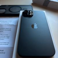 iPhone 15 • apple care + • 100%batteria