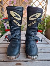 stivali Axo e ginocchiere