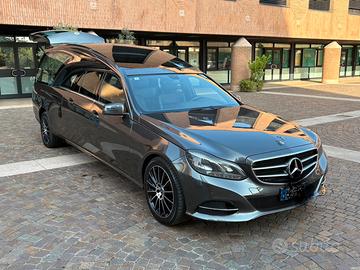 Carro funebre Mercedes classe E Pilato Superstella
