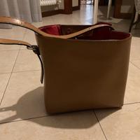 Borsa in pelle secchiello