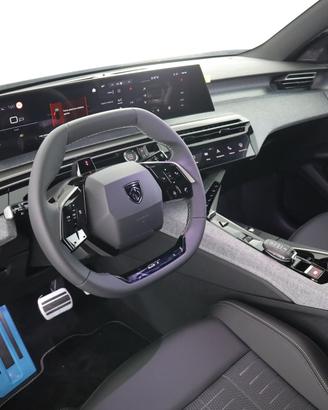 PEUGEOT 5008 3ª serie 5008 Hybrid 145 e-DCS6 GT
