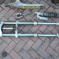 YZ 125 91 : forcella cerchio ammortizzatore
