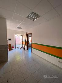 Locale commerciale a Riola Sardo