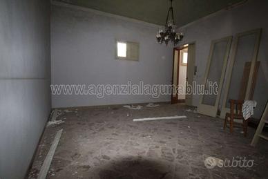 Casa di 100 mq in centro "chiavi in mano"