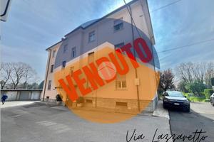 2 LOCALI A CARATE BRIANZA