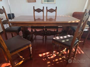 Tavolo e sedie in noce primi 900