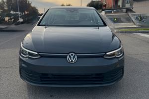 Golf 8 1.00 eTsi