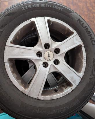 4 cerchi Momo e 4 gomme invernali