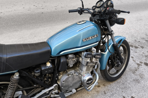 Suzuki GS 750 E