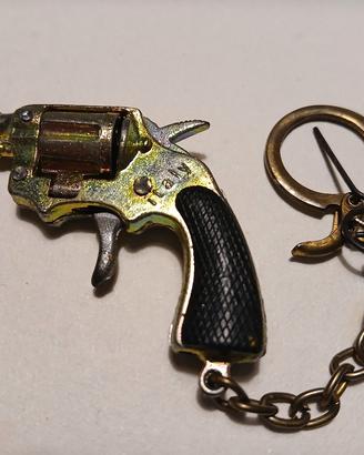 portachiavi con pistola a tamburo in miniatura 