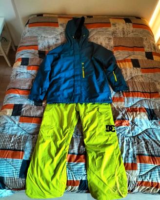 TUTA SNOWBOARD DC