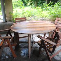 Tavolo + 5 sedie Foppapedretti da esterno in legno
