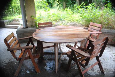 Tavolo + 5 sedie Foppapedretti da esterno in legno