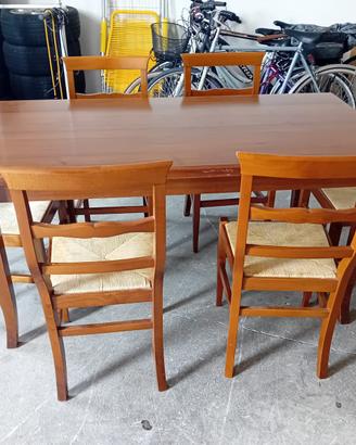 Tavolo da pranzo + 6 sedie in legno
