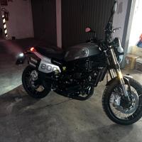 Benelli leoncino 800 trail grigio