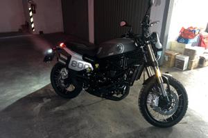 Benelli leoncino 800 trail grigio