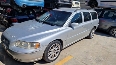 Volvo V70 2.4cc diesel anno 2005 RICAMBI