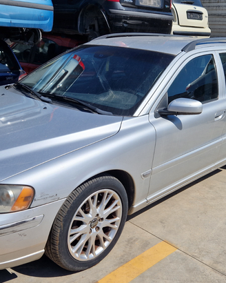 Volvo V70 2.4cc diesel anno 2005 RICAMBI