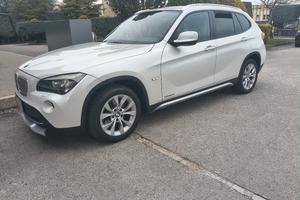  BMW X1  drive 18d  150cv bianco perla