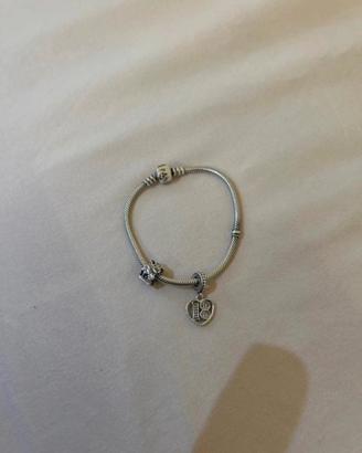 Bracciale Pandora moments con chiusura a barile