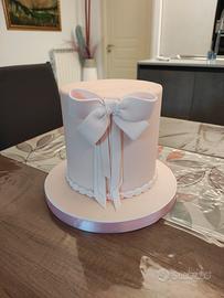 Torta finta Benvenuto/ compleanno Bambina