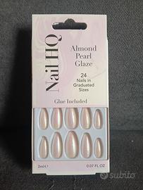 24 Unghie finte Press on con colla mandorla NailHq