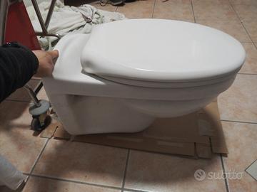 Gabinetto sospeso wc sanitario